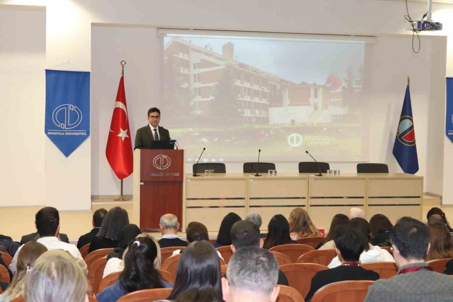 Anadolu Üniversitesi Eğitim Fakültesi Türkiye Yüzyılı Maarif Modeli Çalıştayına Ev Sahipliği Yaptı