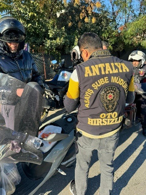 Antalya’da 1 Haftada 210 Şahıs Tutuklandı