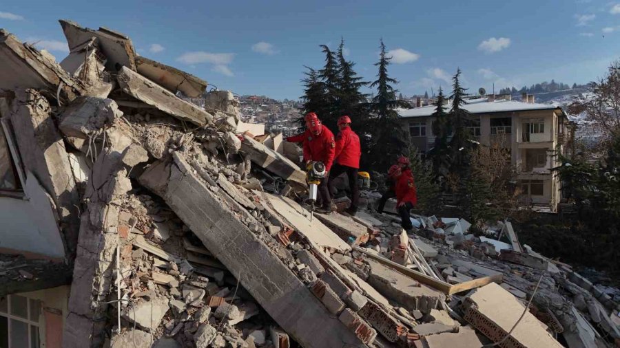 Kayseri’de Gerçeğini Aratmayan Deprem Tatbikatı