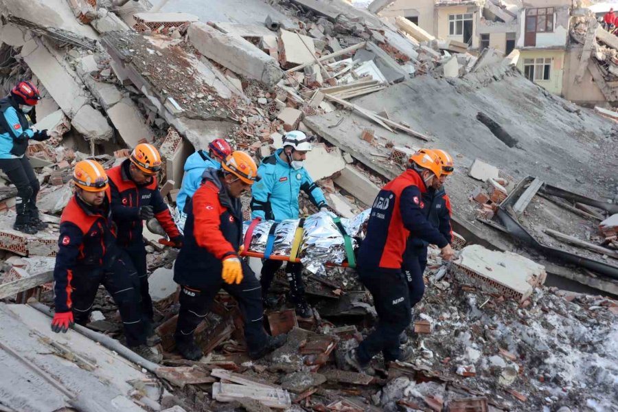 Kayseri’de Gerçeğini Aratmayan Deprem Tatbikatı