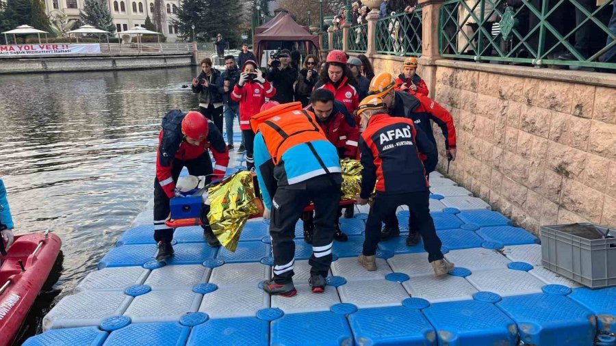 Eskişehir’de ‘suda Boğulma Vakası Tatbikatı’ Yapıldı