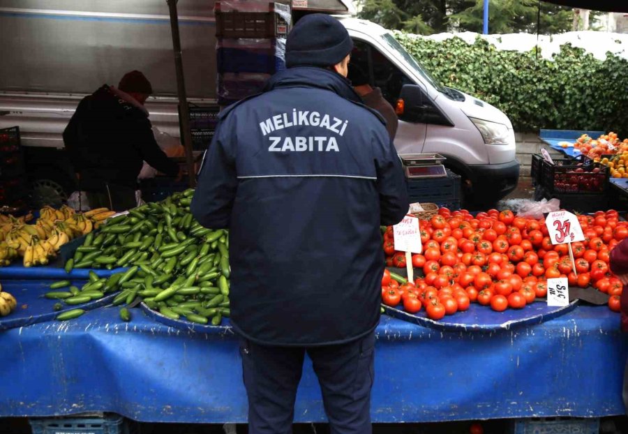 Melikgazi Zabıtası Pazar Yerlerinde Ölçü Ayar Ve Etiket Denetimi Yaptı