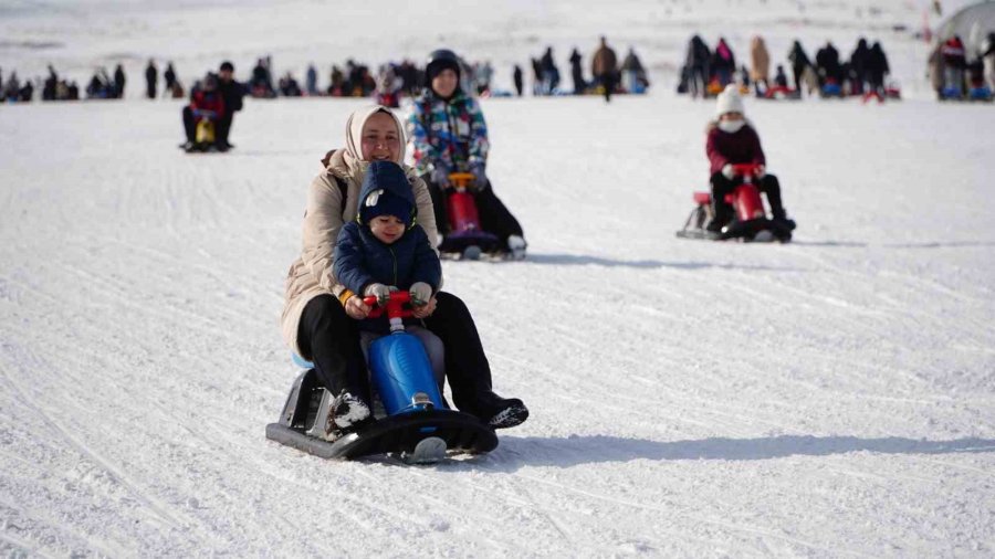 Erciyes’e Hafta Sonu Ziyaretçi Akını