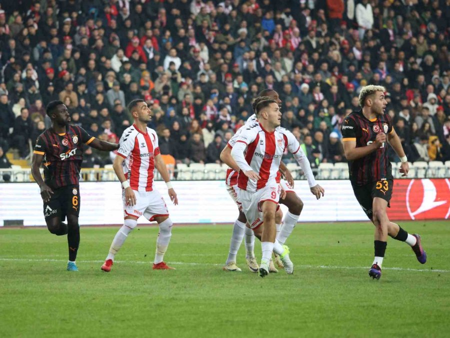 Trendyol Süper Lig: Kayserispor: 0 - Alanyaspor: 0 (ilk Yarı)