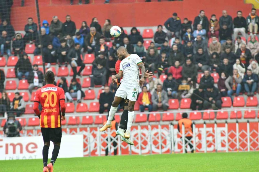 Trendyol Süper Lig: Kayserispor: 0 - Alanyaspor: 0 (ilk Yarı)