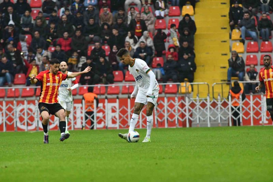 Trendyol Süper Lig: Kayserispor: 0 - Alanyaspor: 0 (ilk Yarı)