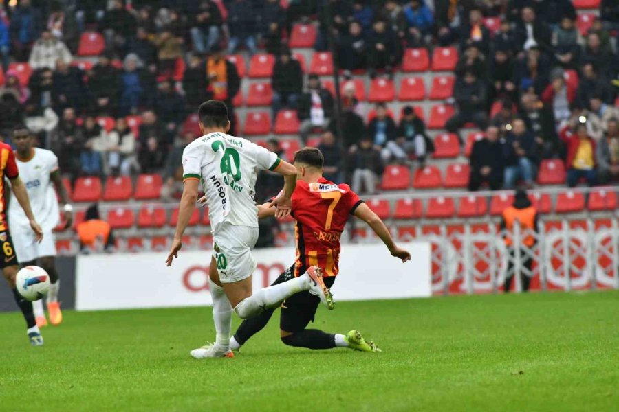 Trendyol Süper Lig: Kayserispor: 0 - Alanyaspor: 0 (ilk Yarı)