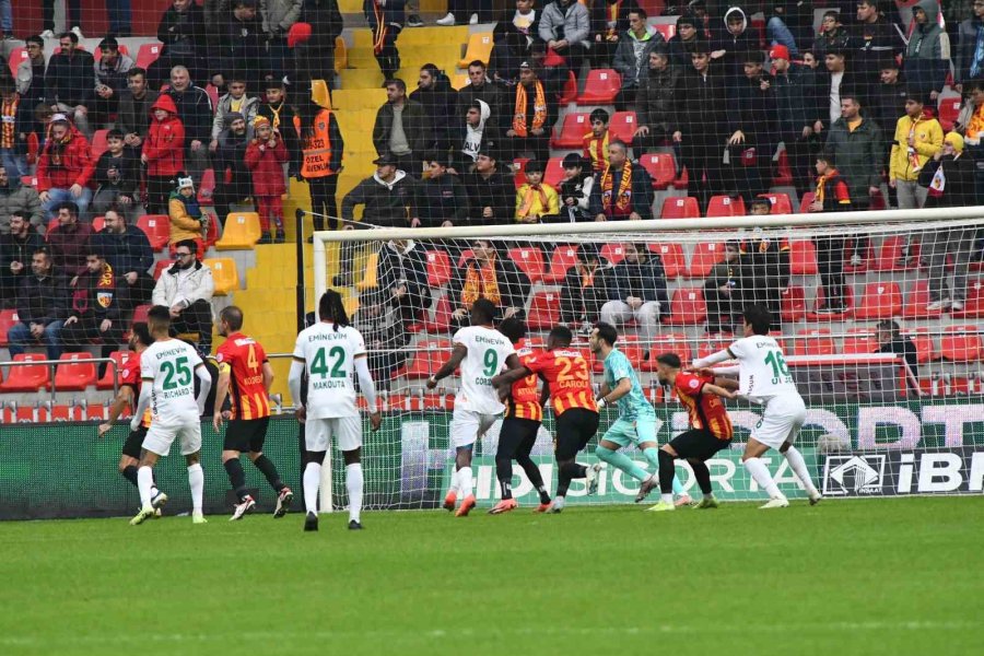 Trendyol Süper Lig: Kayserispor: 0 - Alanyaspor: 0 (ilk Yarı)