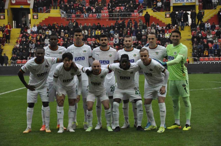 Trendyol Süper Lig: Kayserispor: 0 - Alanyaspor: 0 (maç Devam Ediyor)