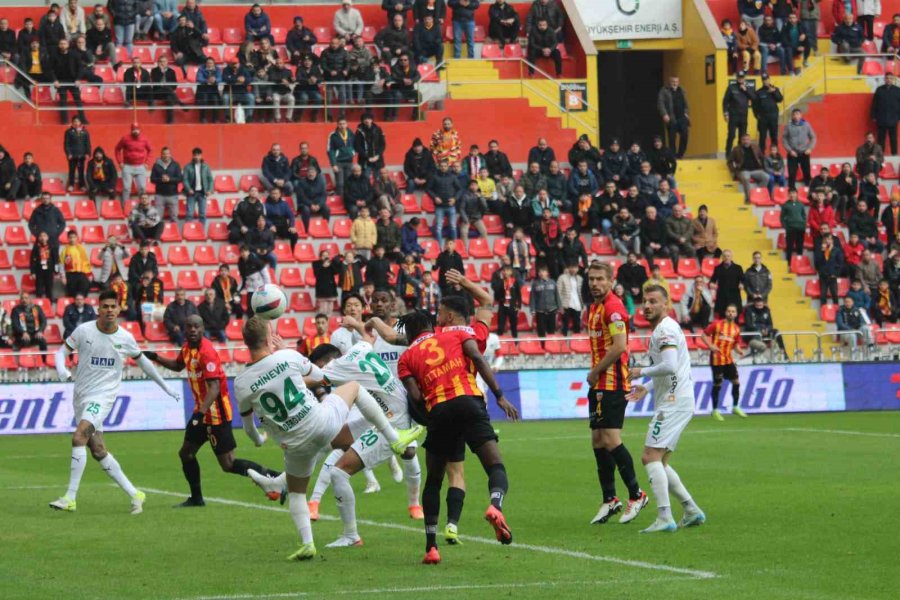 Trendyol Süper Lig: Kayserispor: 0 - Alanyaspor: 0 (maç Devam Ediyor)