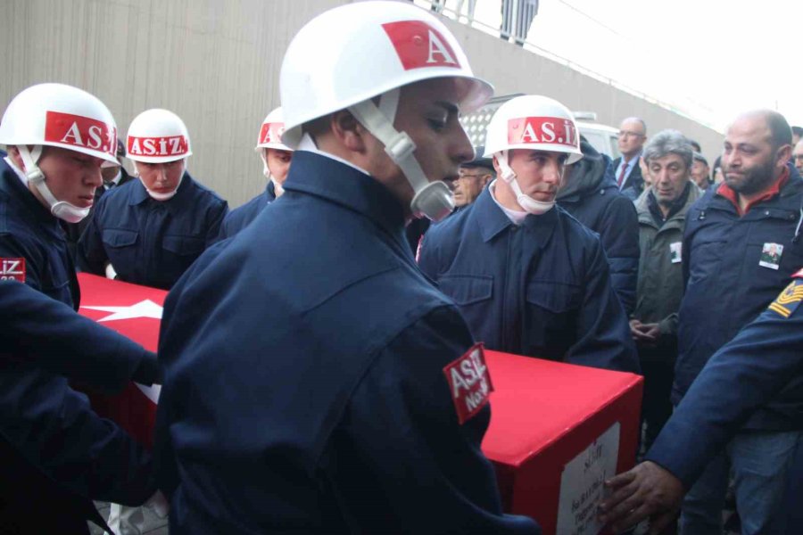 Şehit Tuğgeneral Baydilli’nin Naaşı Kayseri’ye Getirildi