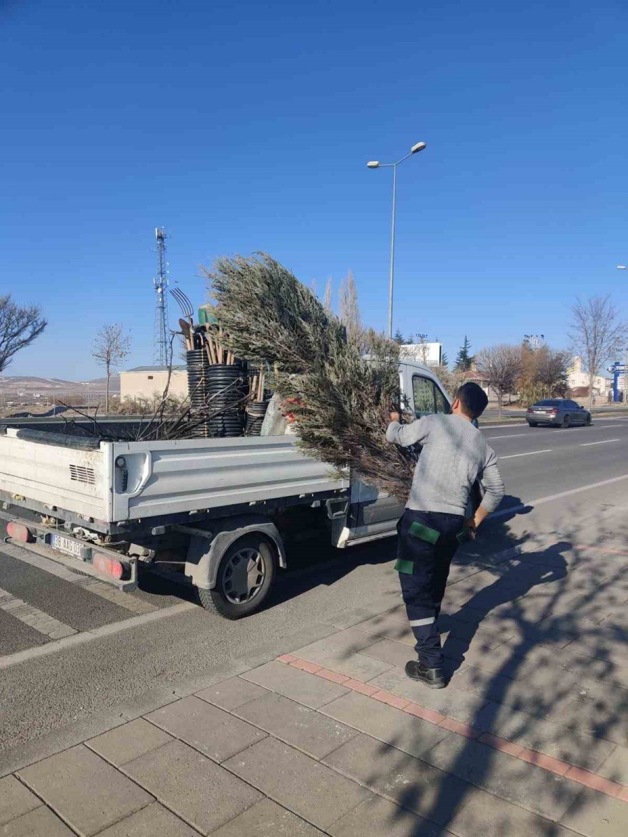 Büyükşehir; Kent Genelinde Temizlik Ve Bakım Çalışmalarına Devam Ediyor