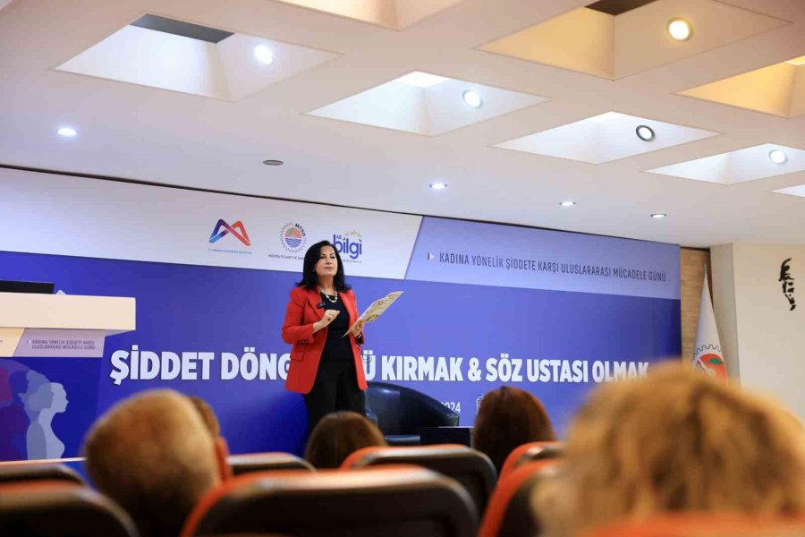 Mersin’de Kadınlara Şiddetle Mücadele Yöntemleri Anlatıldı