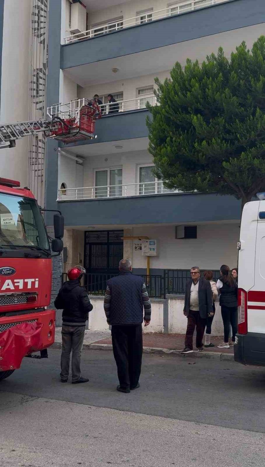 Mersin’de 2 Gündür Haber Alınamayan Yaşlı Adam Evinde Yerde Yatarken Bulundu