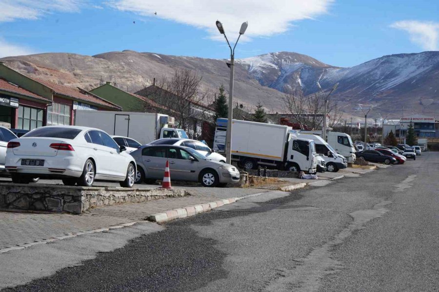 Galericiler Araç Alım Satımındaki Yeni Sigorta Uygulamasına Düzenleme İstiyor