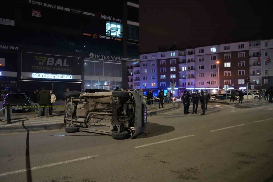 Niğde’de Polis Otosu İle Otomobil Çarpıştı: 6 Yaralı