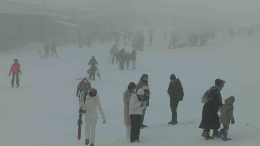 Ziyaretçilerden Erciyes’e Yoğun İlgi