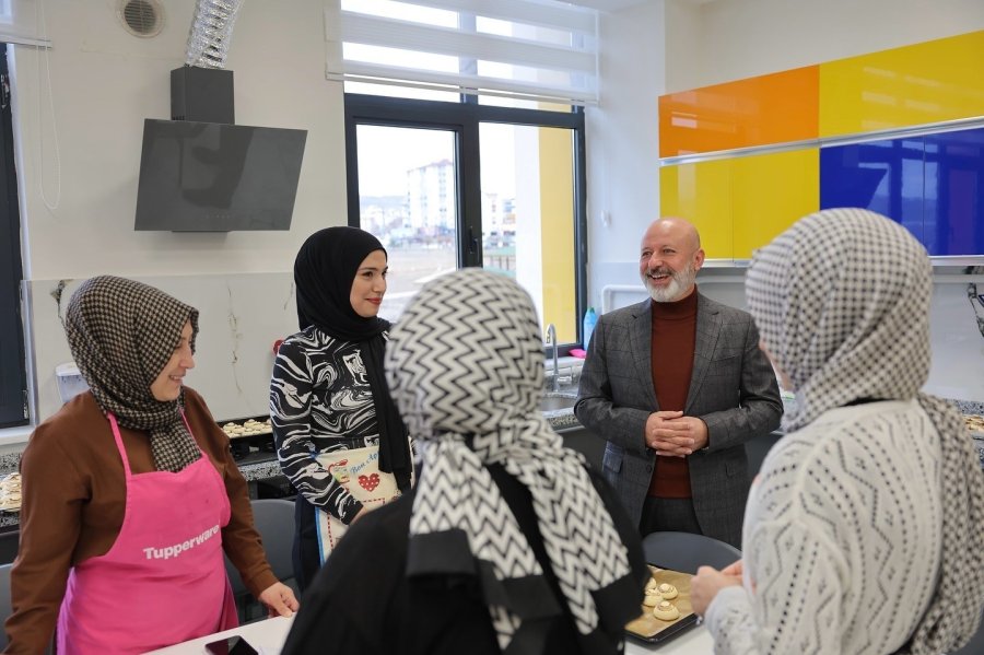 Başkan Çolakbayrakdar: Modern Tesislerle Sosyal Hayatı Renklendiriyoruz"