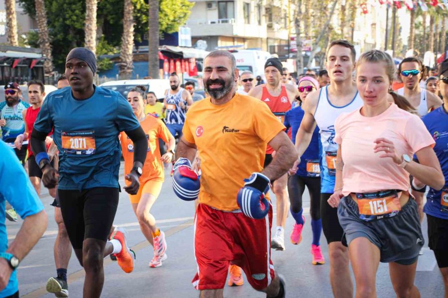 6. Uluslararası Mersin Maratonu Başladı