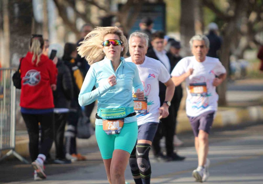 6. Uluslararası Mersin Maratonu Başladı