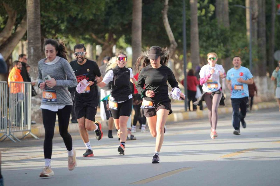 6. Uluslararası Mersin Maratonu Başladı