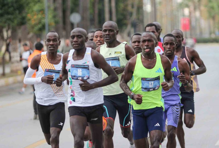 6. Uluslararası Mersin Maratonu Başladı