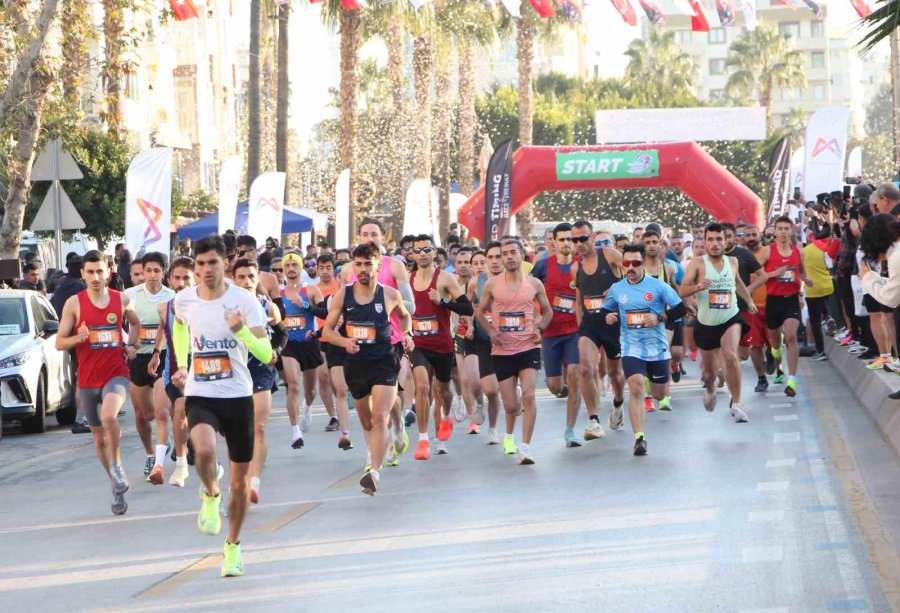 6. Uluslararası Mersin Maratonu Başladı