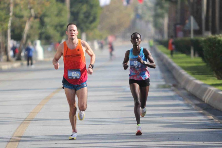 6. Uluslararası Mersin Maratonu: ’türkiye Maratonlar Rekoru’ Kırıldı