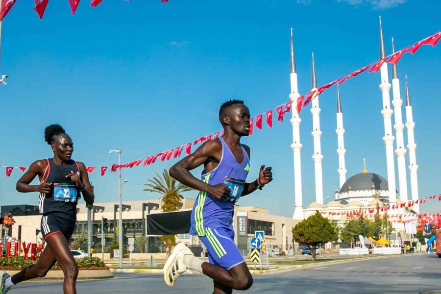 6. Uluslararası Mersin Maratonu’nda Ödüller Sahiplerini Buldu