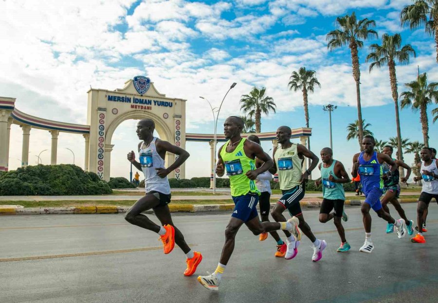 6. Uluslararası Mersin Maratonu’nda Ödüller Sahiplerini Buldu