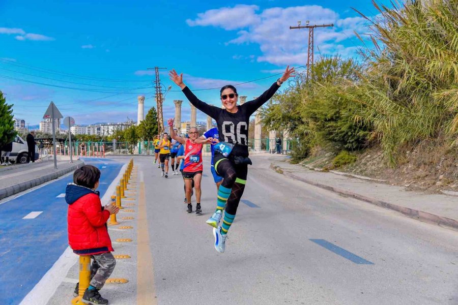 6. Uluslararası Mersin Maratonu’nda Ödüller Sahiplerini Buldu