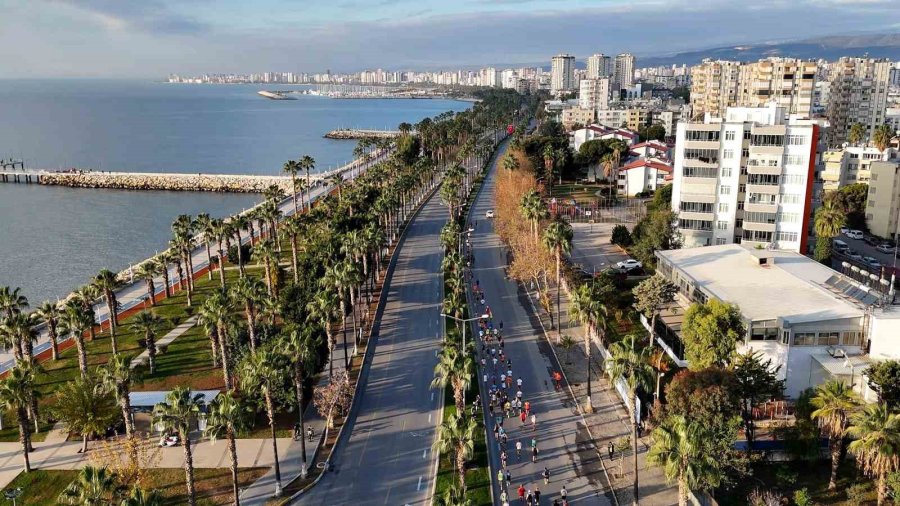 6. Uluslararası Mersin Maratonu’nda Ödüller Sahiplerini Buldu