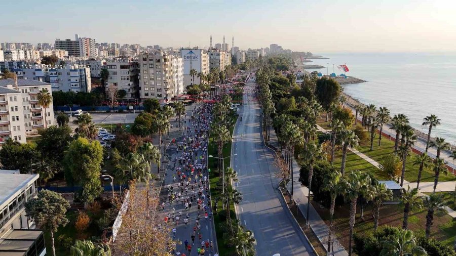 6. Uluslararası Mersin Maratonu’nda Ödüller Sahiplerini Buldu