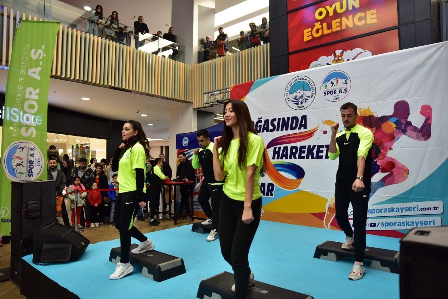 Spor A.ş., Kumsmall’da Sporseverlerle Buluştu