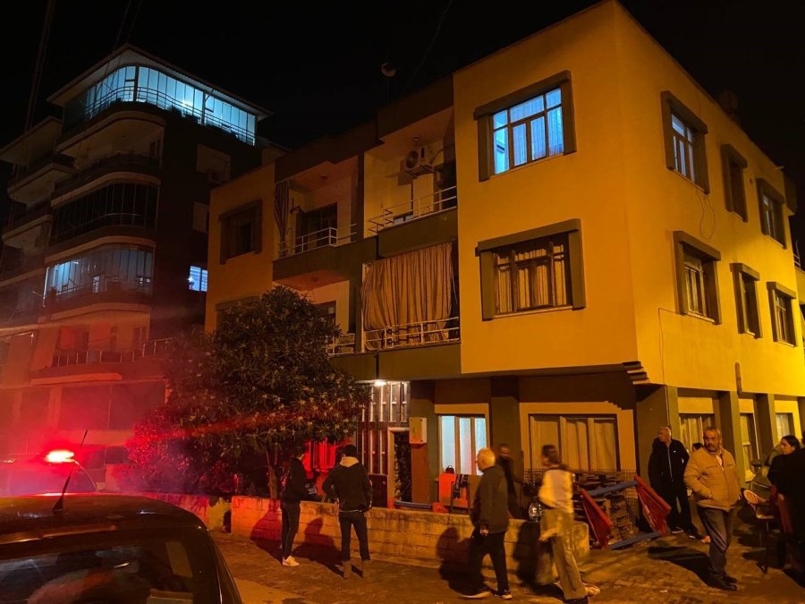 Antalya’da Şofbenden Çıkan Yangın Büyümeden Söndürüldü