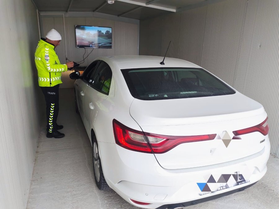 Niğde’de "yaşam Tüneli" Projesi İle Trafik Bilgilendirmesi Yapıldı