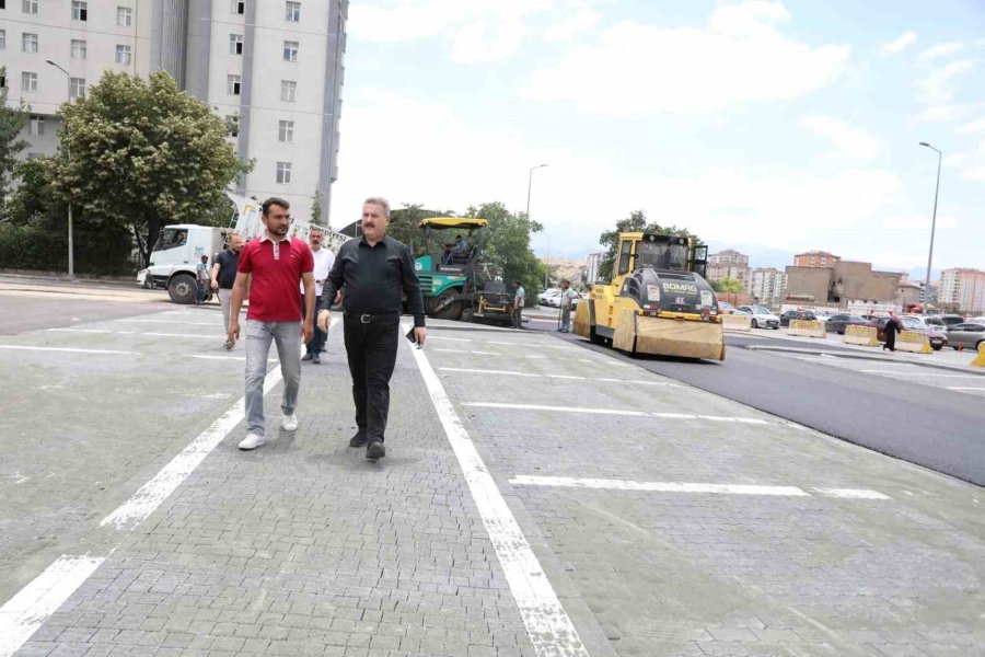 Melikgazi Belediyesi 5 Yılda 661 Kilometre Rekor Asfalt Yol Yaptı