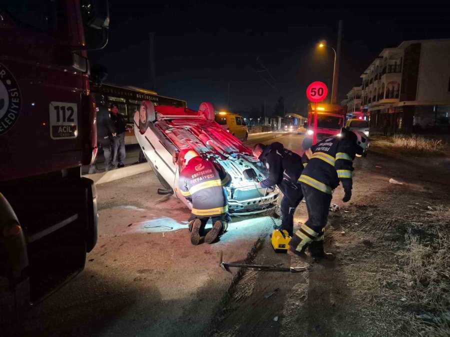 Takla Atan Otomobilin Sürücüsü Ehliyetsiz Ve 2,19 Promil Alkollü Çıktı