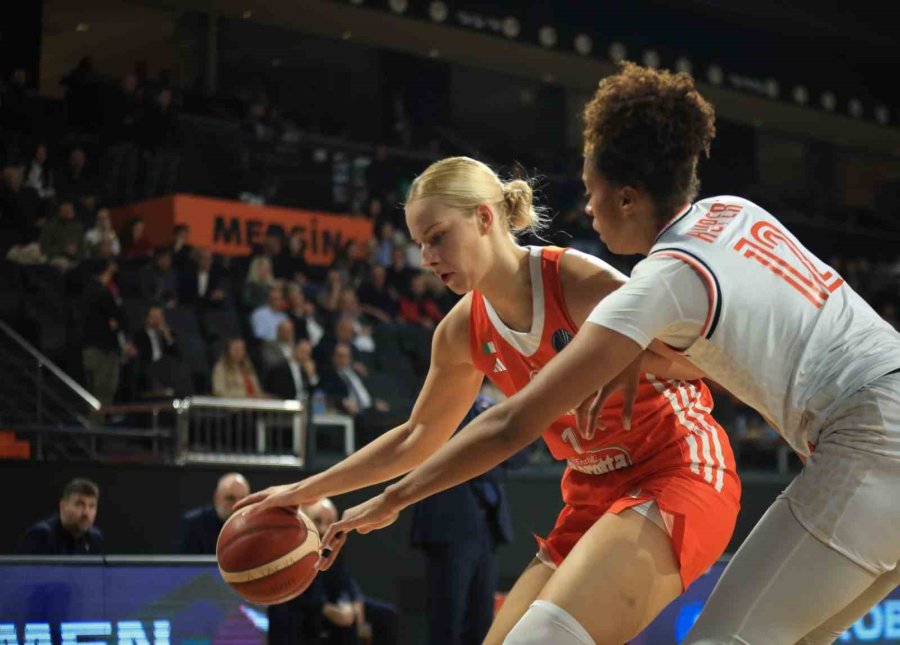 Fıba Kadınlar Euroleague: Çbk Mersin: 86 - Famila Schio: 52