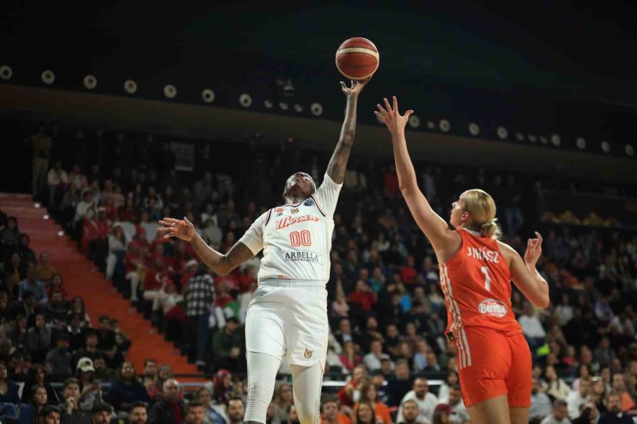 Fıba Kadınlar Euroleague: Çbk Mersin: 86 - Famila Schio: 52