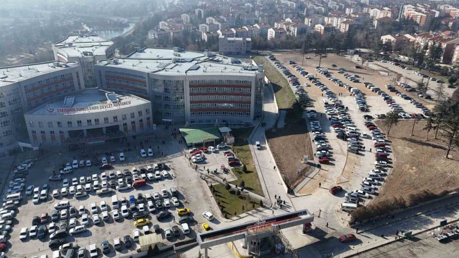 Vali Aksoy Yunus Emre Devlet Hastanesi’nin Yeni Otoparkını İnceledi