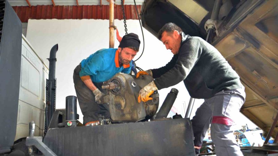 Alanya Belediyesi, Belediyeye Ait Araçları Bakıma Aldı