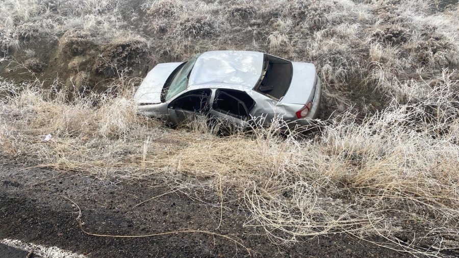 Konya’da Sis Ve Buzlanma Nedeniyle Takla Atan Otomobildeki 6 Kişi Yaralandı