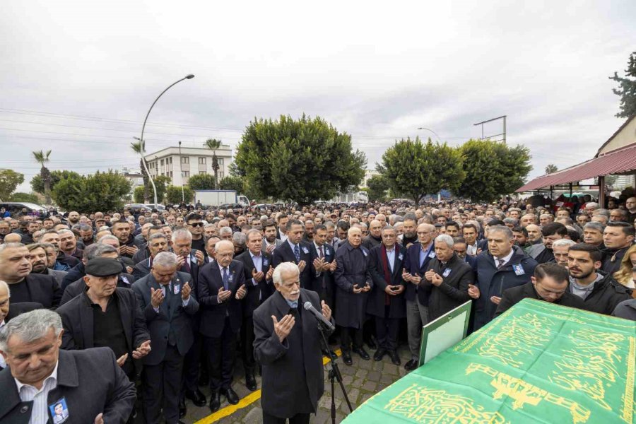 Başkan Seçer’in Kardeşi Son Yolculuğuna Uğurlandı