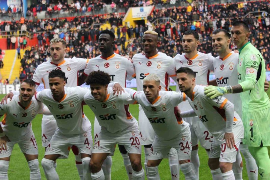 Trendyol Süper Lig: Kayserispor: 1 - Galatasaray: 1 (maç Devam Ediyor)