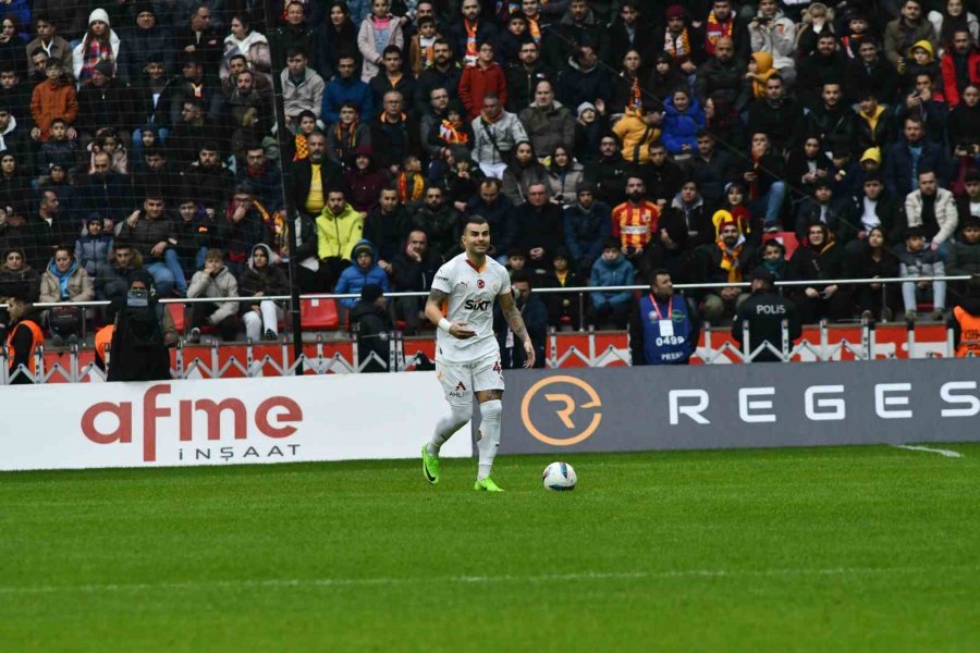 Trendyol Süper Lig: Kayserispor: 1 - Galatasaray: 1 (maç Devam Ediyor)