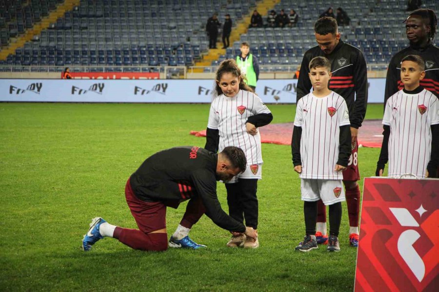 Trendyol Süper Lig: Atakaş Hatayspor: 1 - Adana Demirspor: 0 (ilk Yarı)