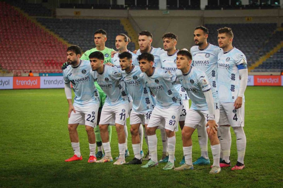 Trendyol Süper Lig: Atakaş Hatayspor: 1 - Adana Demirspor: 0 (ilk Yarı)