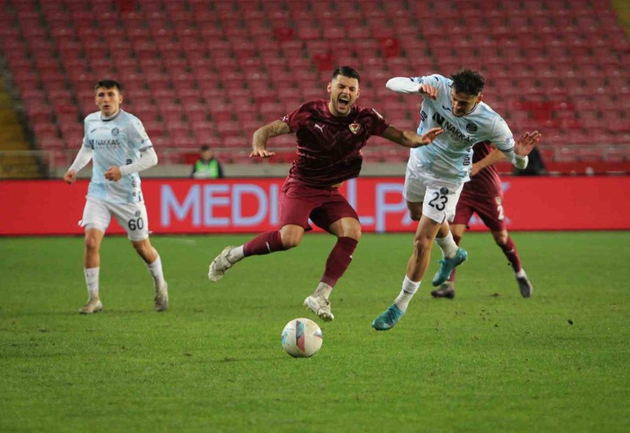 Trendyol Süper Lig: Atakaş Hatayspor: 1 - Adana Demirspor: 3 (maç Sonucu)