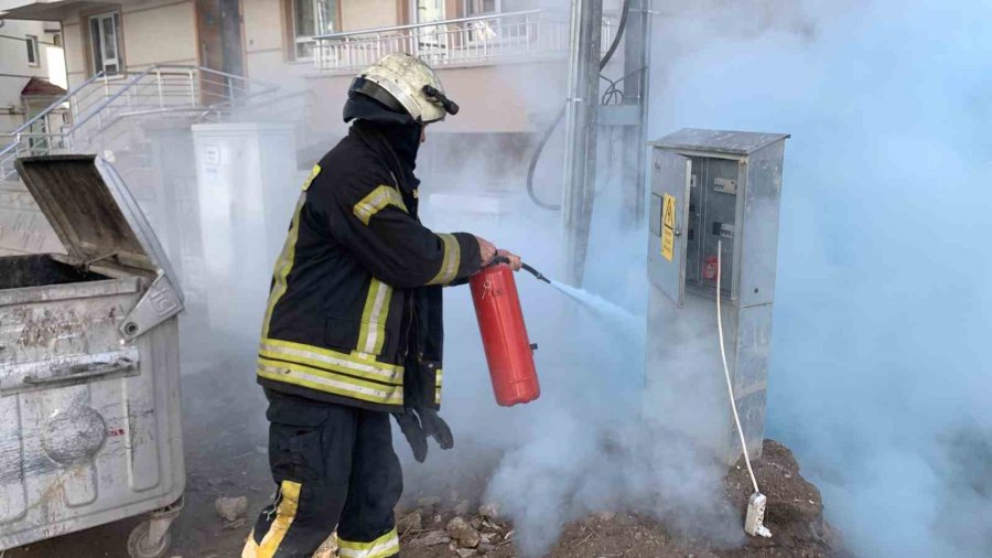 Karaman’da Yanan Elektrik Kabloları Korkuttu